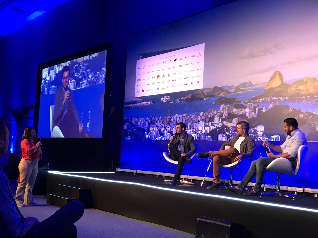 Eric Gallardo speaking about Retail industry: overcoming the channel conflict in Rio de Janeiro, Brazil
