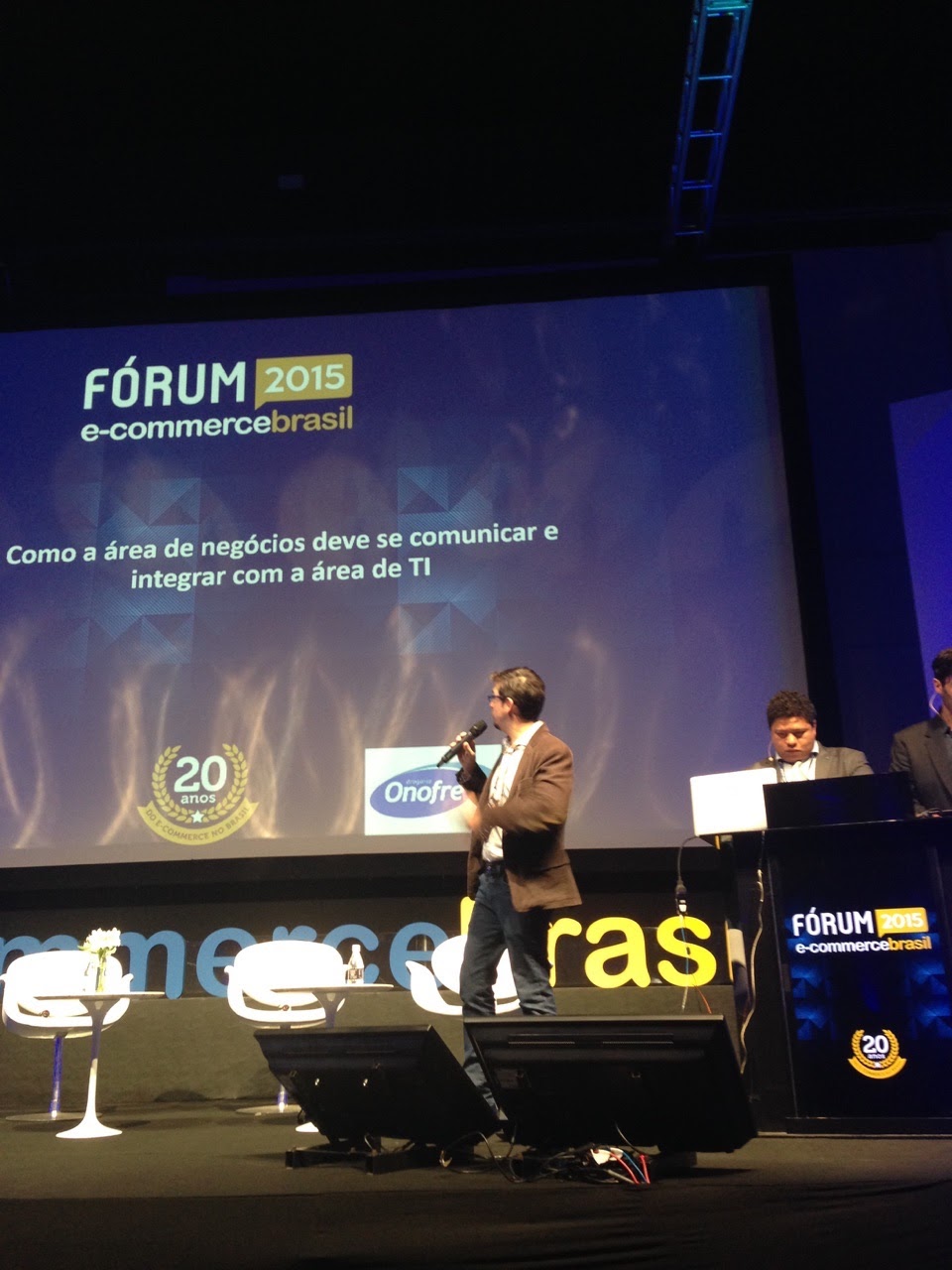 Eric Gallardo speaking about Agile mindset in São Paulo, Brazil